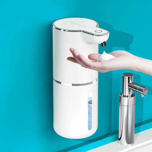 Automatic Foam Dispenser for Easier Baby Bathing